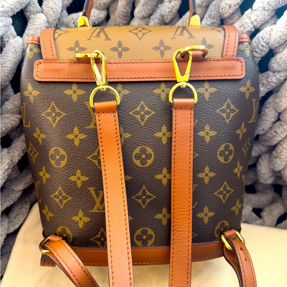 LV Dauphine Reverse Monogram Backpack - Picture 3 of 16
